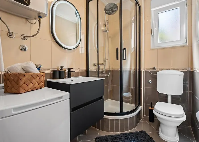 Lux Gasthof Promajna