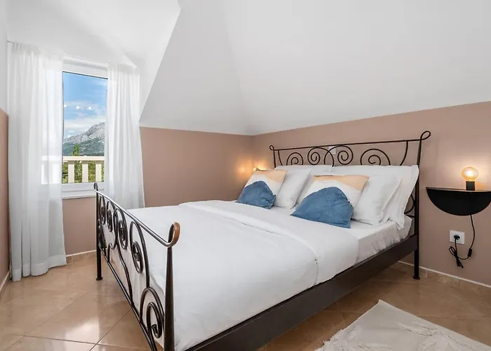 Gasthof Lux Promajna